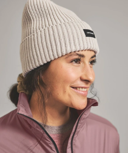 Czapka Ortovox COZY RIB BEANIE - white tea